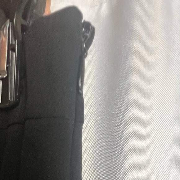 Tahari Arthur S. Levine Flared, Pleated Bi-Stretch Skirt Size 14 - Picture 7 of 8